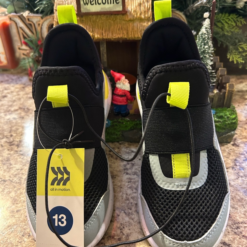 All In Motion Boys sneakers